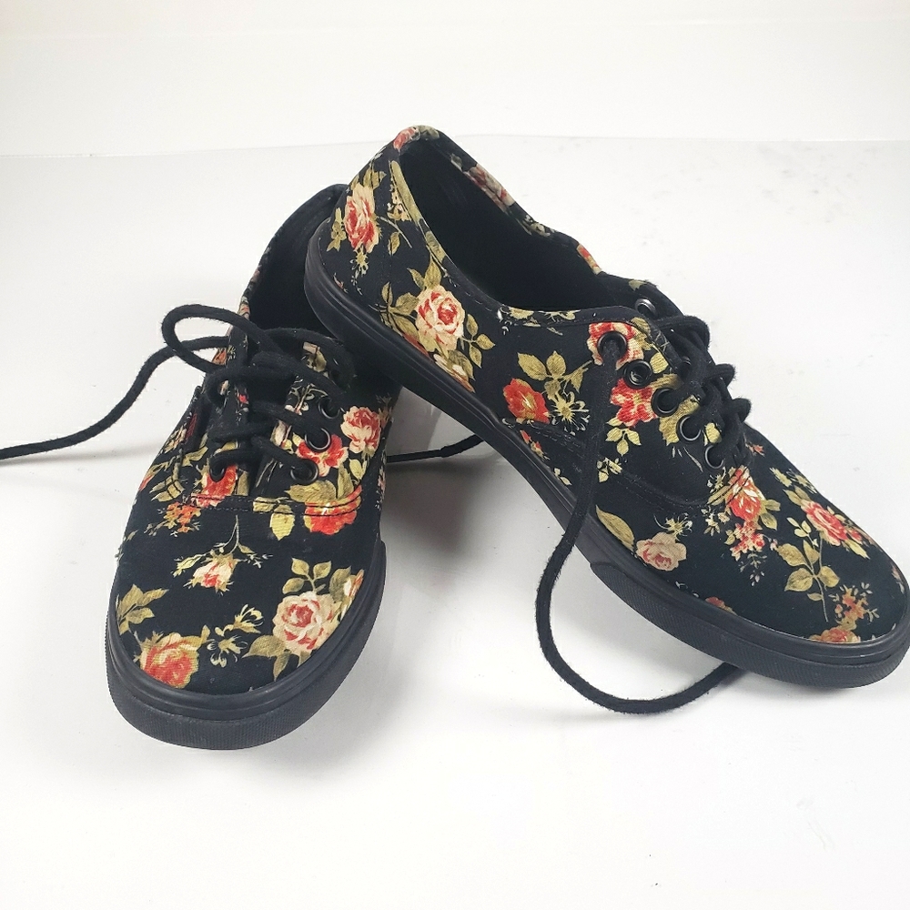VANS WOMEN'S SHOES